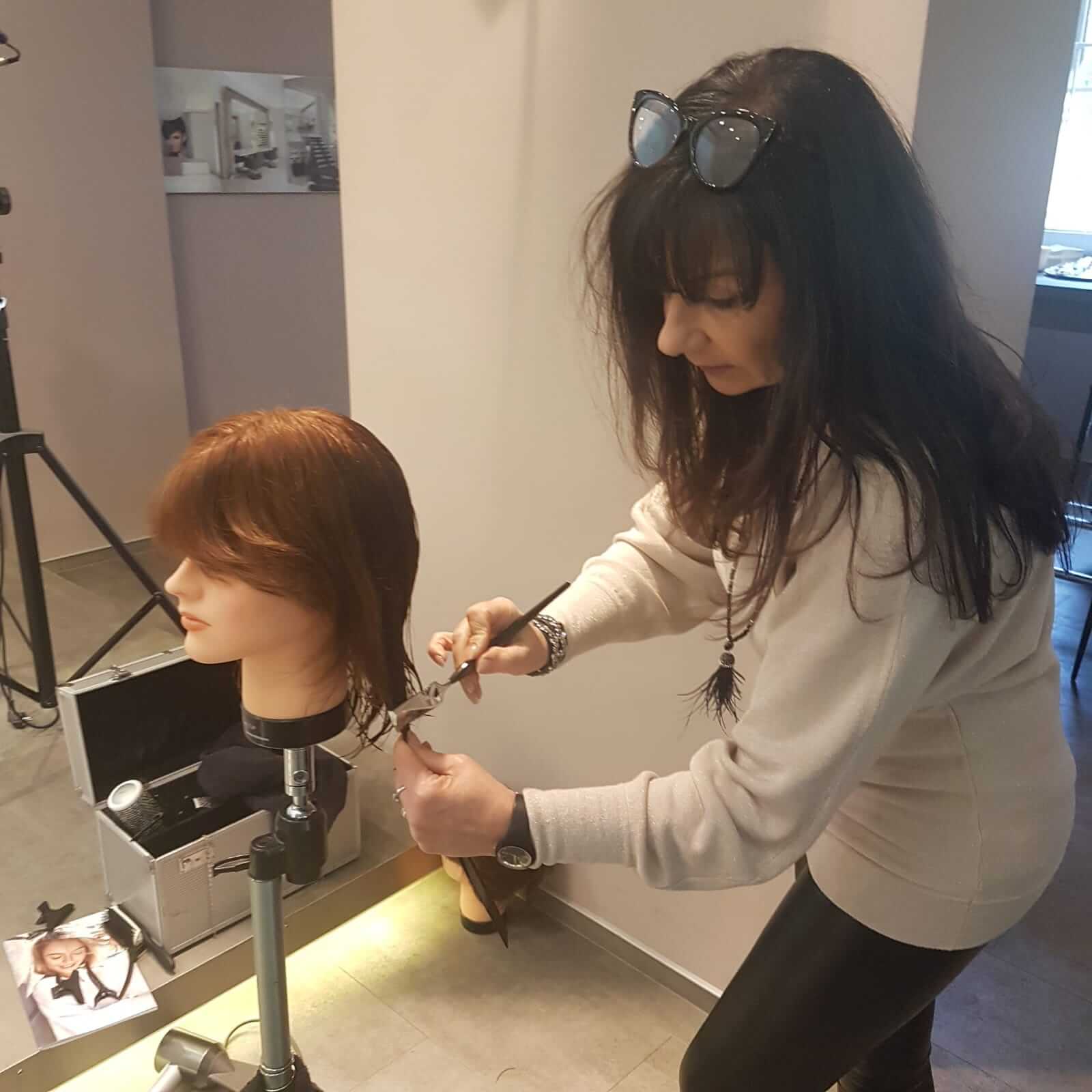 Calligraphy Cut_Haarschnitt_Friseur Leverkusen_Puppe